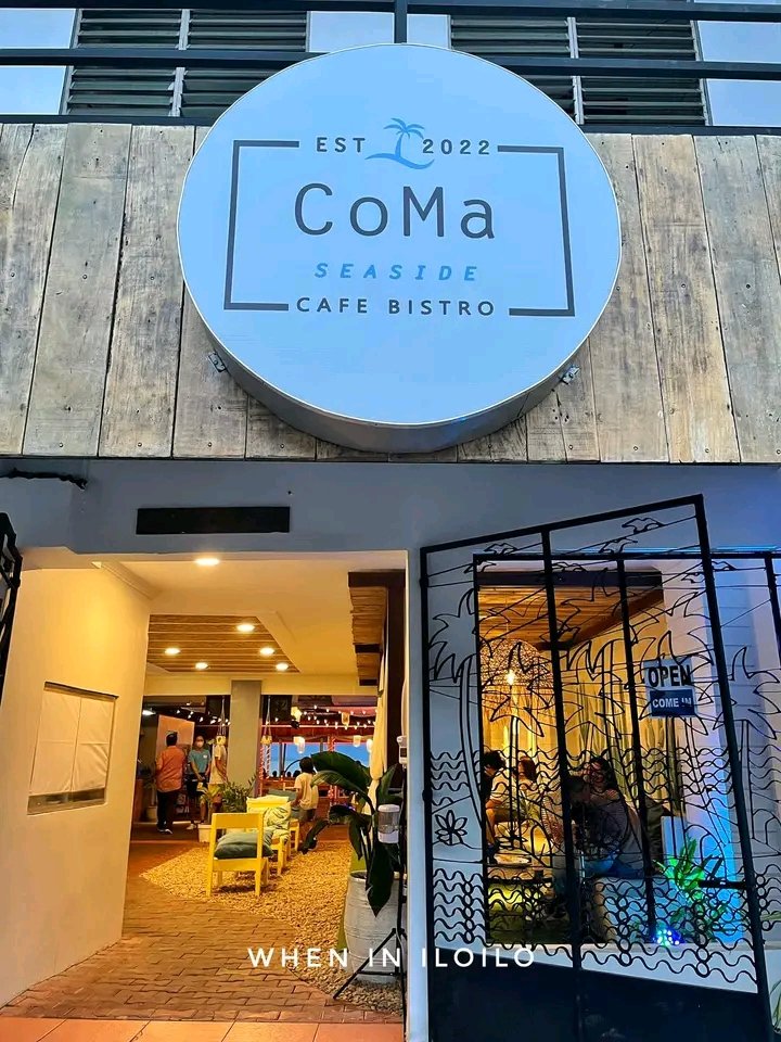CoMa Seaside Cafe Bistro